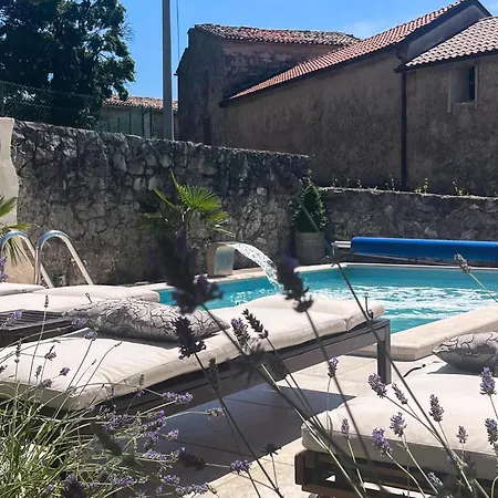Semesterbostad Pet Friendly In Pod Uckom With Wifi Brest