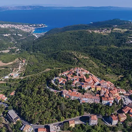 Beautiful In Pod Uckom